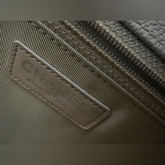 Chanel le boy new medium beige - Picture 12 of 15
